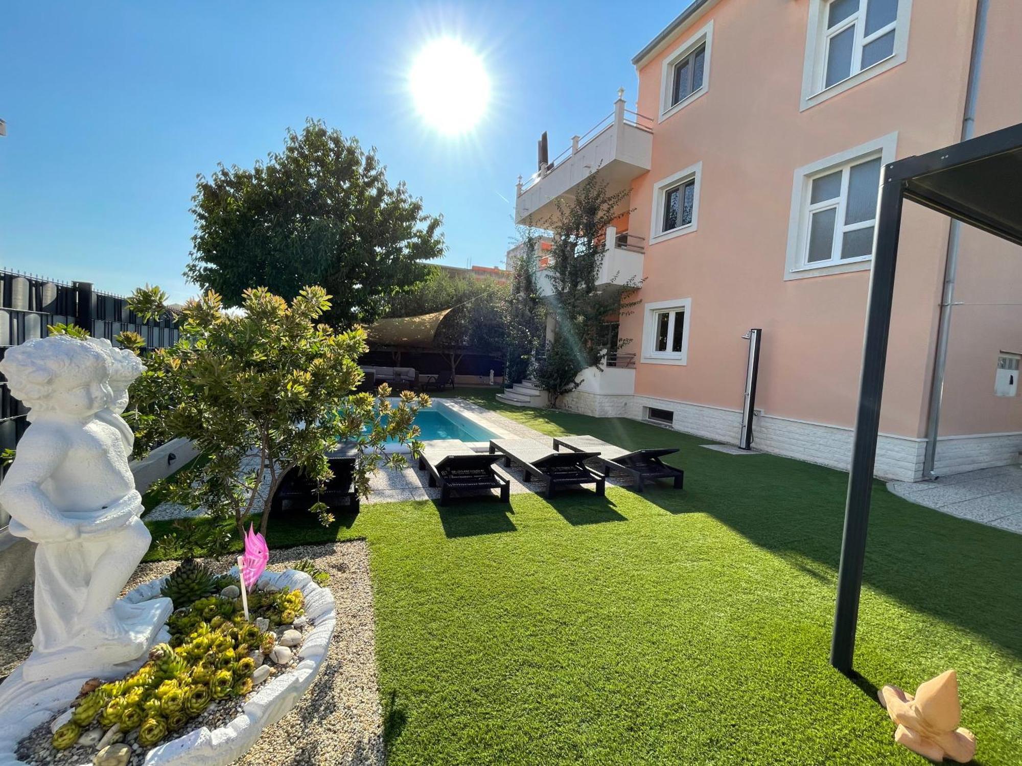 Villa Andrijana - Exclusively Yours - Family Getaway With Private Pool Kaštela Exterior foto
